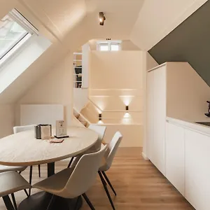 Highest Five By Romy&travis , Bruges Belgium
